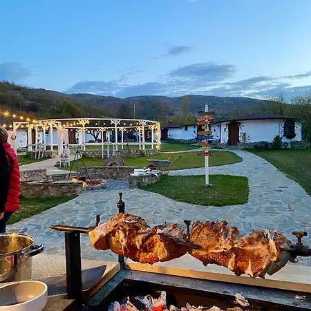 Satul Cu Flori Buzau